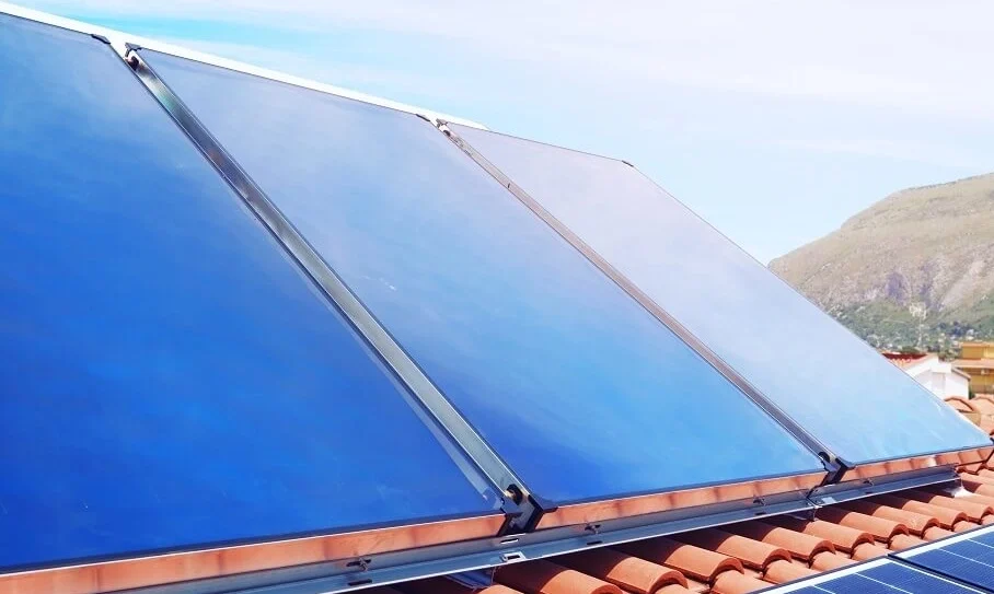 Painel solar no telhado
